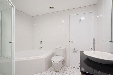 Beau Monde Apartments Newcastle - Boulevard Apartments - Accommodation Gladstone 1