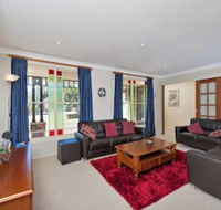 The Bay House 48 Government Road - Accommodation Gladstone