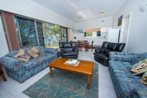 Fiddlers Green 8 Nelson Bay - Accommodation Gladstone 0