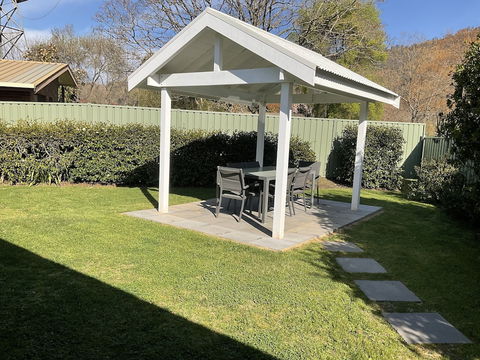 Valley View Townhouse - On The RAIL TRAIL - Accommodation Gladstone 6