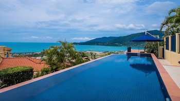 Magnificence At Airlie - Accommodation Gladstone 0