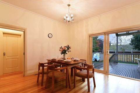 Balwyn Houses - Accommodation Gladstone 2