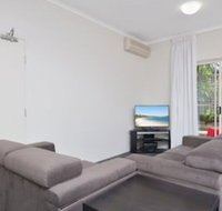 Zenith Studio Unit 4 / 10 Messines Street - Accommodation Gladstone