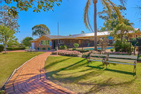 Hunter Oasis - Accommodation Gladstone 7