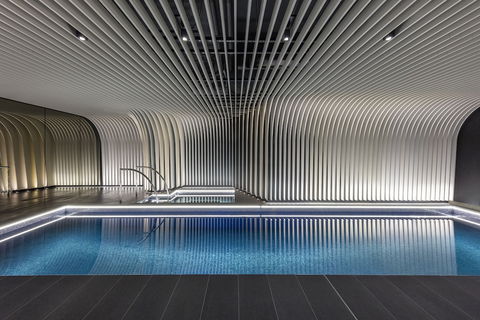 SKYE Suites Sydney - Accommodation Gladstone 1