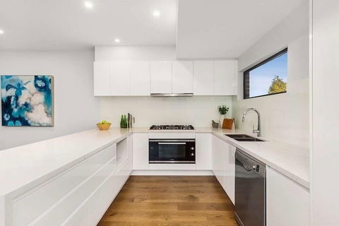 Glen Manor 1 - Accommodation Gladstone 4