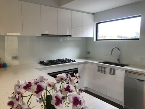 Glen Manor 1 - Accommodation Gladstone 3