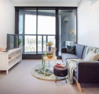Holistay Premium - Swanston Central - Accommodation Gladstone