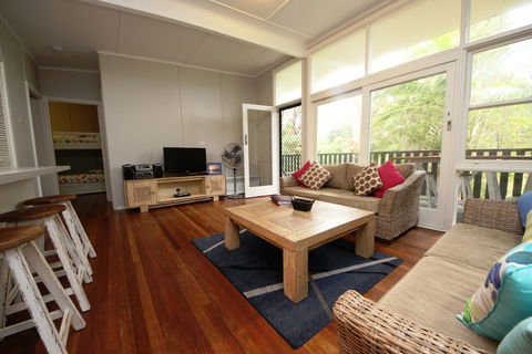 Little Bay Cottage At South West Rocks - Accommodation Gladstone 1