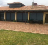Rural living with great views - Accommodation Gladstone