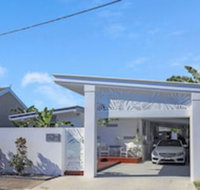 Miami Beachside Beach House - Accommodation Gladstone