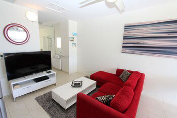 Nelly Bay QLD Accommodation Gladstone