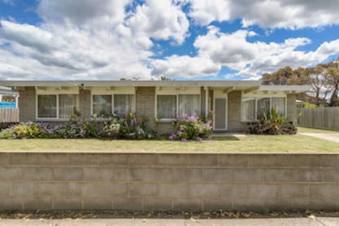 Wander On Bulmer - Accommodation Gladstone 0