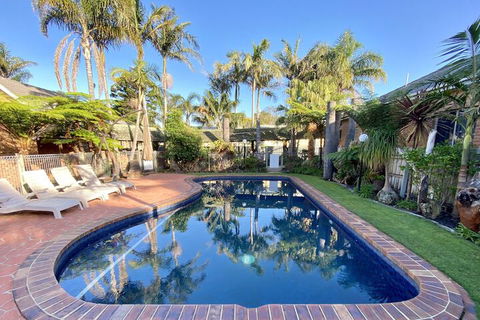 Coastal Waters Motor Inn - Accommodation Gladstone 3