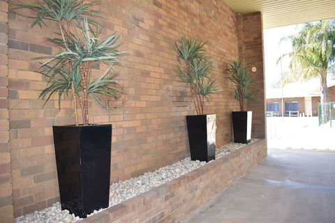 River Motel - Accommodation Gladstone 1