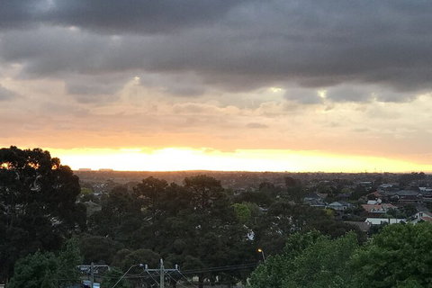 Essendon Escape - Accommodation Gladstone 2