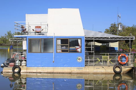 Corroboree Houseboats - Accommodation Gladstone 2