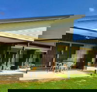 cluBarham Golf Resort - Accommodation Gladstone