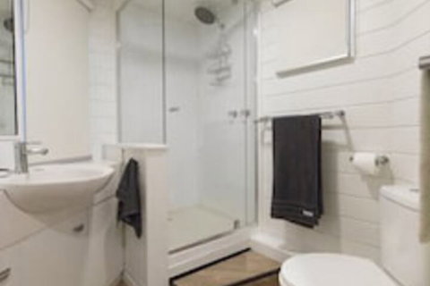 Wedgetail - Accommodation Gladstone 1
