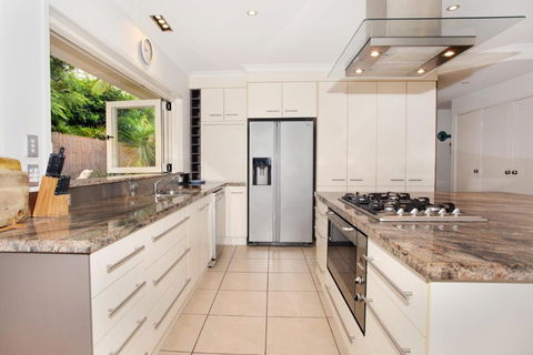 11 Dalmor Court Coolum Beach Pet Friendly Linen Supplied 500 BOND - Accommodation Gladstone 6