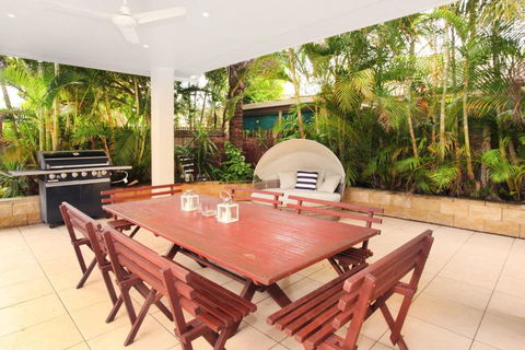 11 Dalmor Court Coolum Beach Pet Friendly Linen Supplied 500 BOND - Accommodation Gladstone 3