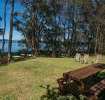 Tuppys on the Lake - Accommodation Gladstone