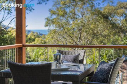 Avalon Tree House - Accommodation Gladstone 7