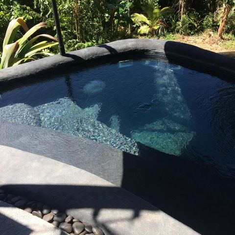 Earthship Daintree - Accommodation Gladstone 5