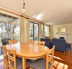 Villa Executive 2br Barbera Resort Condo located within Cypress Lakes Resort nothing is more central - Accommodation Gladstone