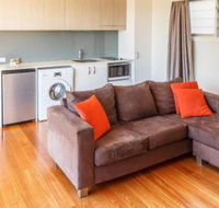 Two Islands at the Jetty - Accommodation Gladstone