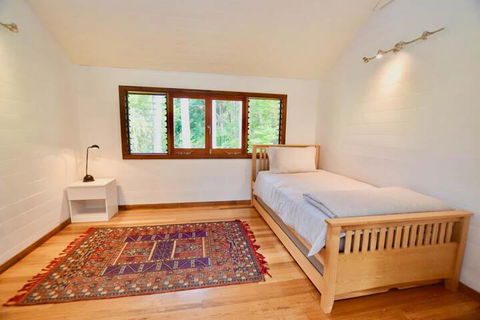 Wyndella Retreat - Accommodation Gladstone 2