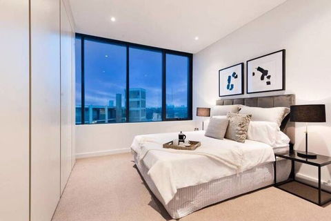 Brand New Lux Water View 3bd With Parking - Accommodation Gladstone 2