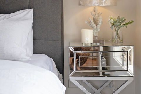 AUJOY 4 Bed Townhouse Glen Waverley - Accommodation Gladstone 3