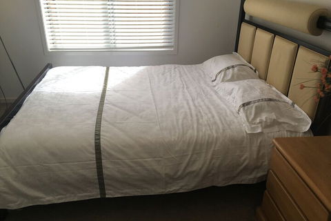 Lovely House - Accommodation Gladstone 3