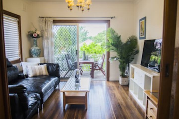 Huntleys Point NSW Accommodation Gladstone