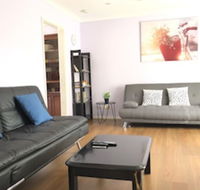 Canberra Entire House 3 Bedroom - Accommodation Gladstone