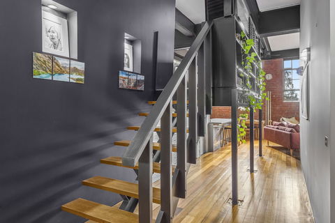 BOUTIQUE STAYS - Loft On Rose - Accommodation Gladstone 3