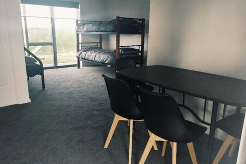 The Surfside Beaumaris - Accommodation Gladstone 2