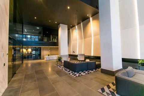 JC Marina Tower Docklands - Accommodation Gladstone 4