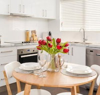 Understated Elegance Affordable Luxury - Accommodation Gladstone