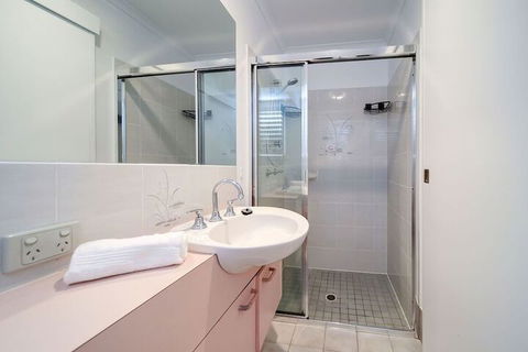 Best Location Welcoming Home - Accommodation Gladstone 2