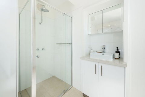 The Executive - Central & Sophisticated - Accommodation Gladstone 5