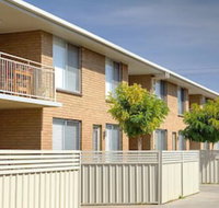 Rustic Charm Central  Sophisticated - Accommodation Gladstone