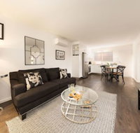 The Manhattan Central  Sophisticated - Accommodation Gladstone
