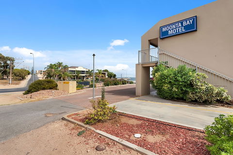 Moonta Bay Motel - Accommodation Gladstone 1
