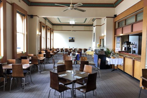 Royal Hotel - Accommodation Gladstone 6