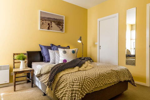 Mika, 2bdr Fitzroy Pad With Secure Parking - Accommodation Gladstone 1