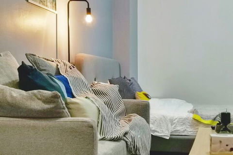 Sky Garden Studios - Accommodation Gladstone 3