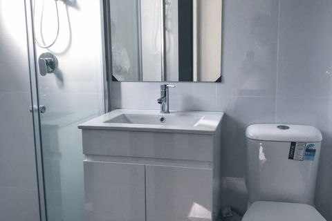 Sky Garden Studios - Accommodation Gladstone 6