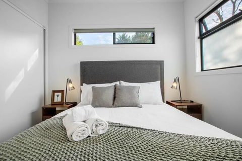 89 Fancy Doncaster Home - Accommodation Gladstone 3